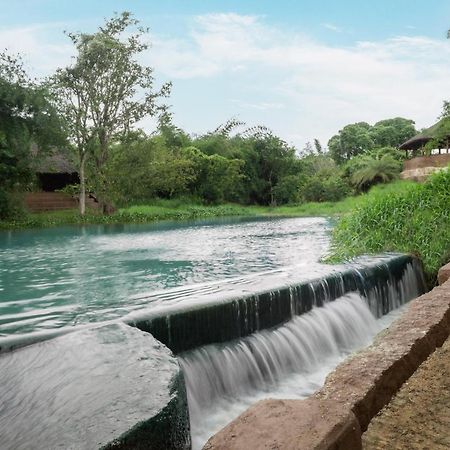 Hampi'S Whiskers Resort Экстерьер фото